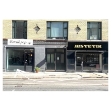 ÆSTETIK POP-UP 
Vi er i gang med at renovere i vores kælderetage – derfor finder du os de næste to måneder i nabolokalet.
Vi glæder os til at se jer! ✨
.
#Æstetikpopup
